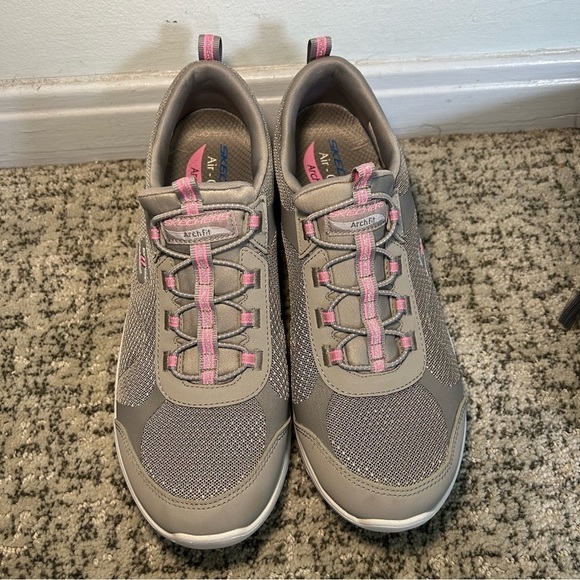 Sketchers Air-Cooled ArchFit Gray & Pink Slip-On Sneakers Size 10 - Picture 4 of 10